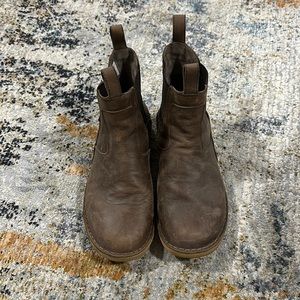 Oliberte pull-up boots